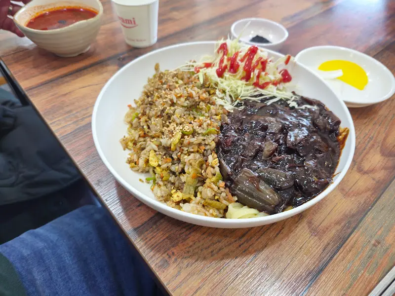 짜장면과 볶음밥