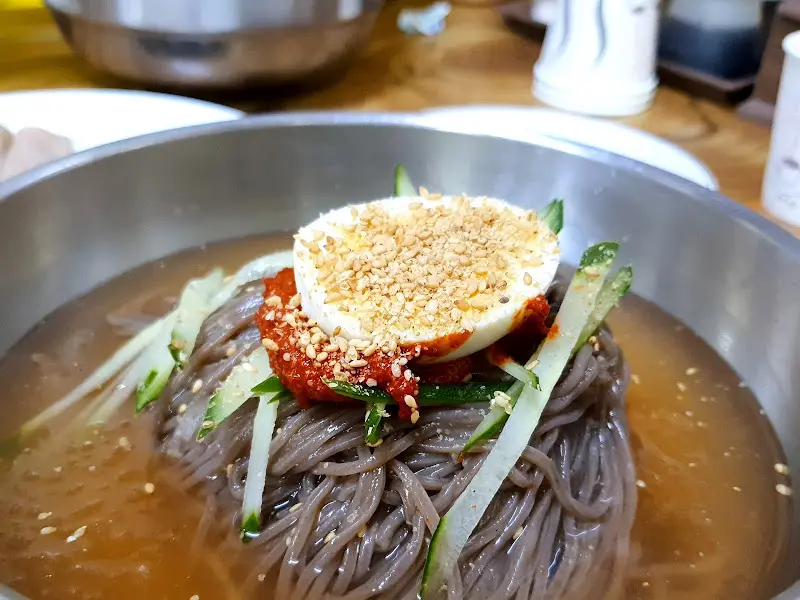 황기막국수 비주얼