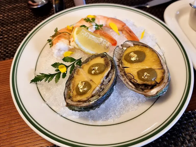 신선한 해산물 요리