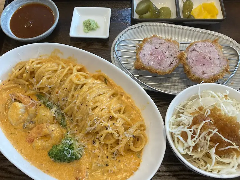 명란크림파스타와 돈까스