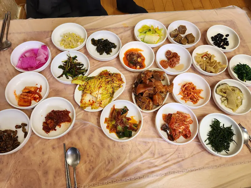 한성식당 반찬