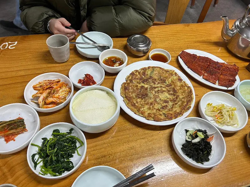 정갈한 순두부백반 상차림