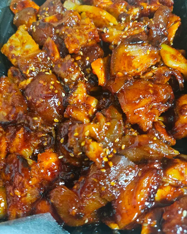 윤기가 흐르는 불족발