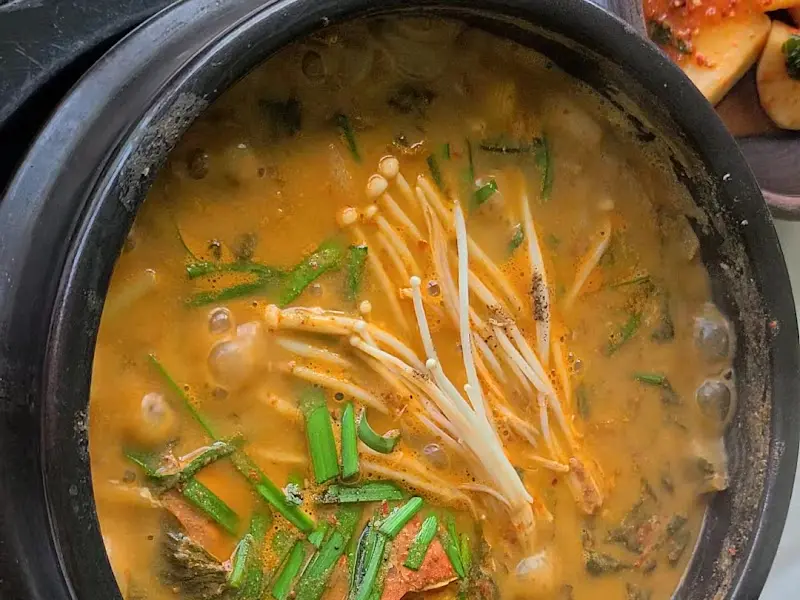 보글보글 끓는 참게탕