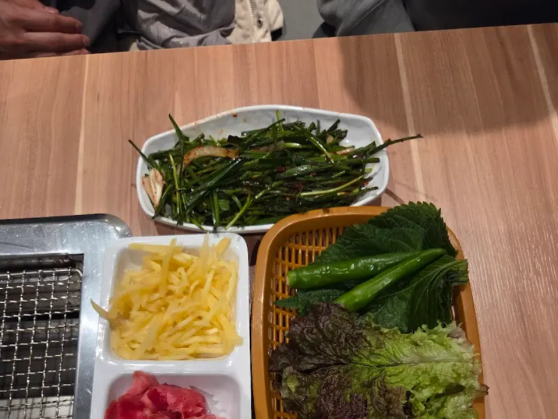 다채로운 기본 반찬