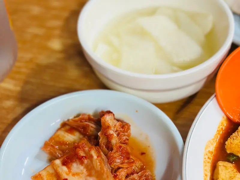 진로집 기본 반찬