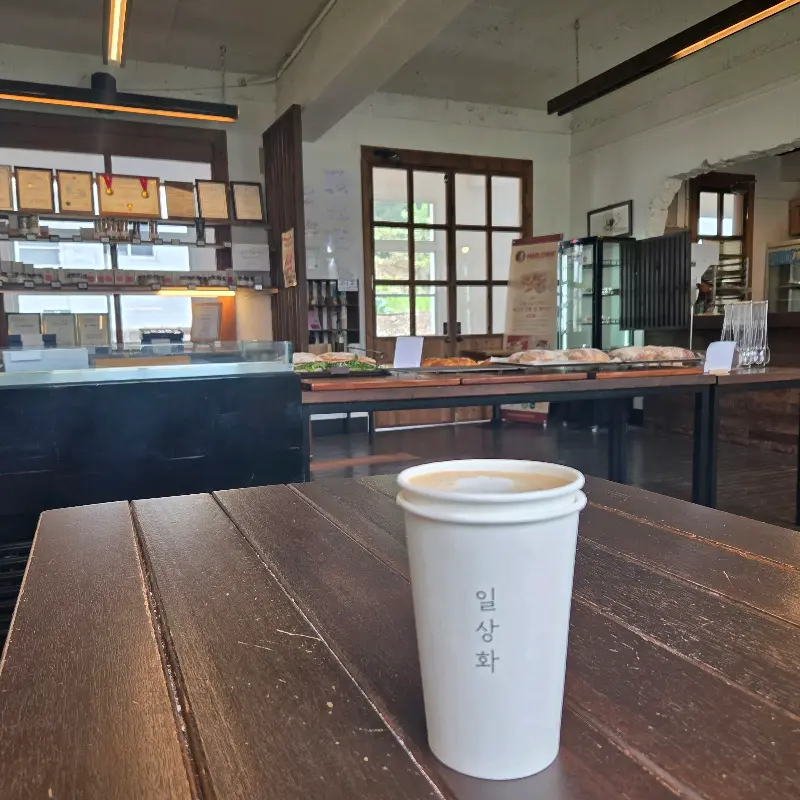 카페 내부 모습
