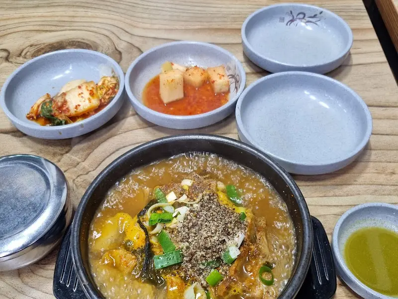 뼈해장국과 반찬