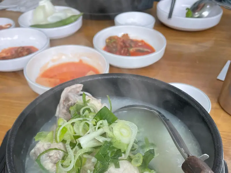 보글보글 끓는 삼계탕