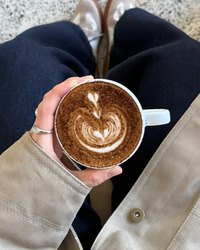 카푸치노 라떼 아트