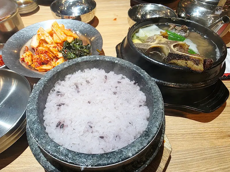 돌솥밥과 설농가탕