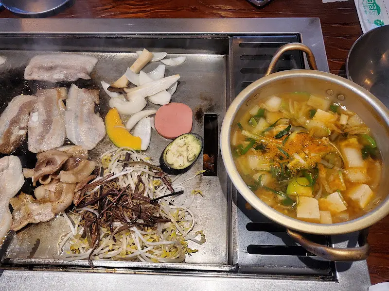 철판 간장 계란밥