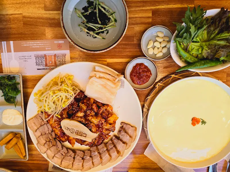 직화낙지보쌈 한상차림