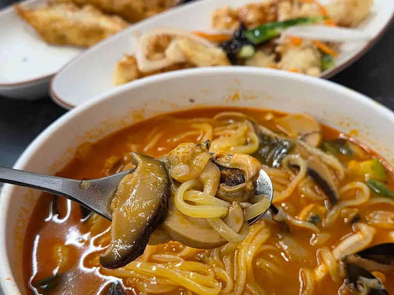 삼선짬뽕 내용물