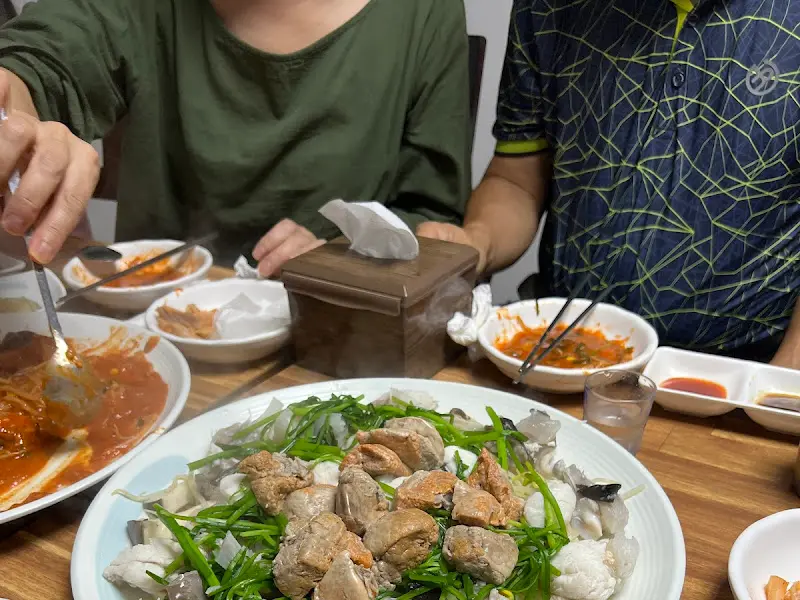 아귀 수육 한 상 차림