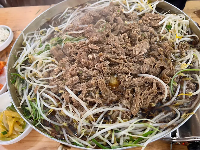 불판 위에서 익어가는 파불고기