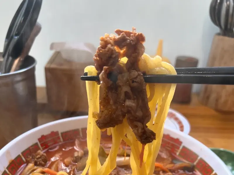 쫄깃한 면발과 고기의 조화