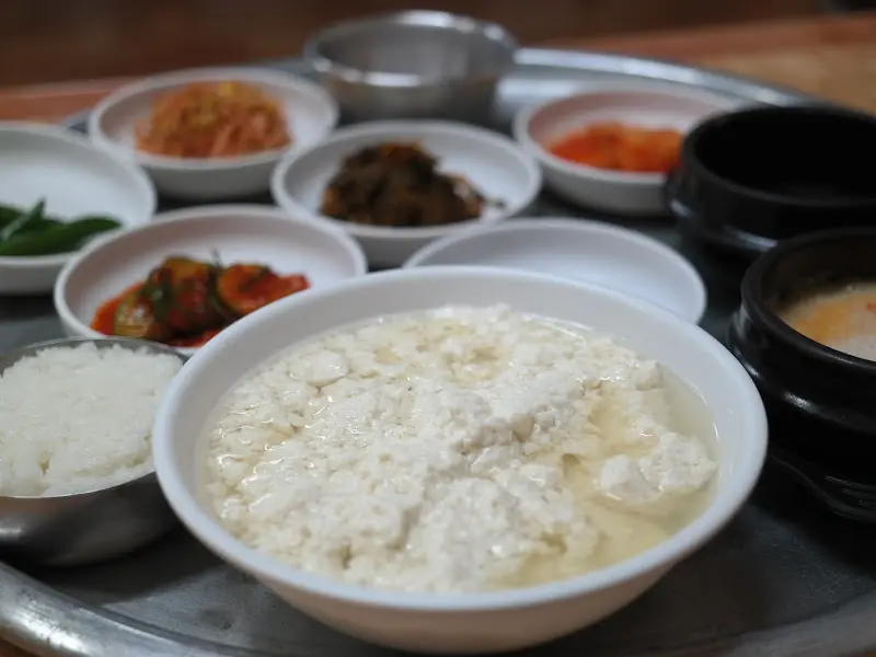 구와우순두부 한상차림