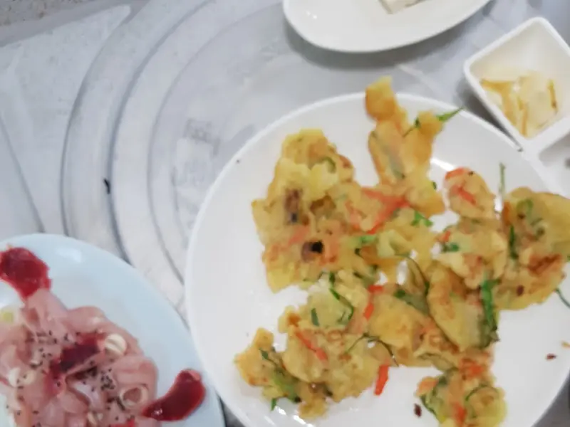 해물파전과 밑반찬