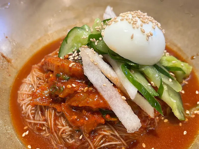 회냉면의 클로즈업 샷