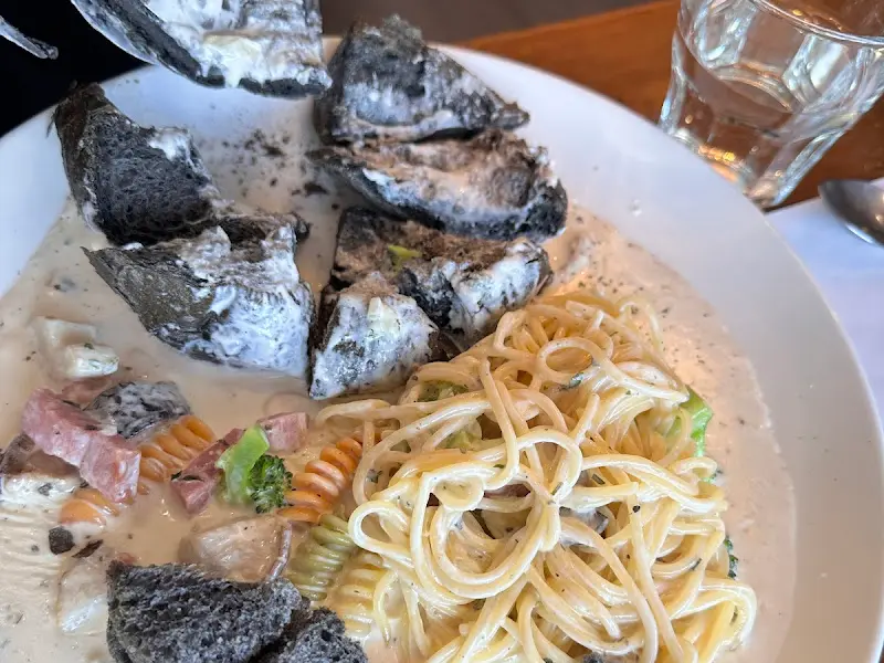 먹물 빠네 파스타