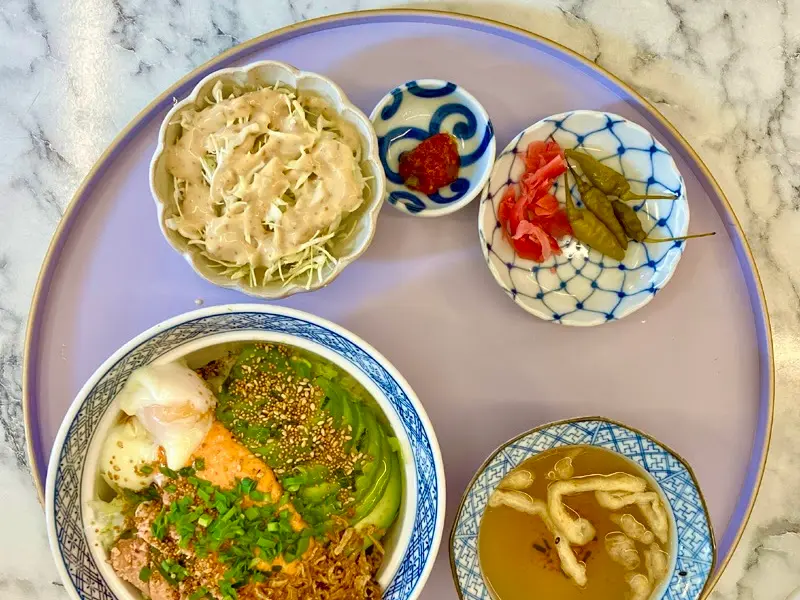 명란 아보카도 덮밥 한상차림