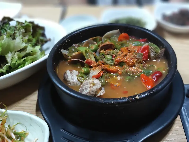 얼큰한 된장찌개의 비주얼