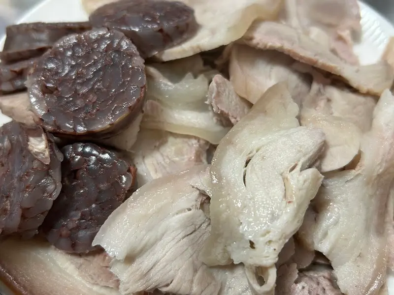 윤기가 흐르는 순대