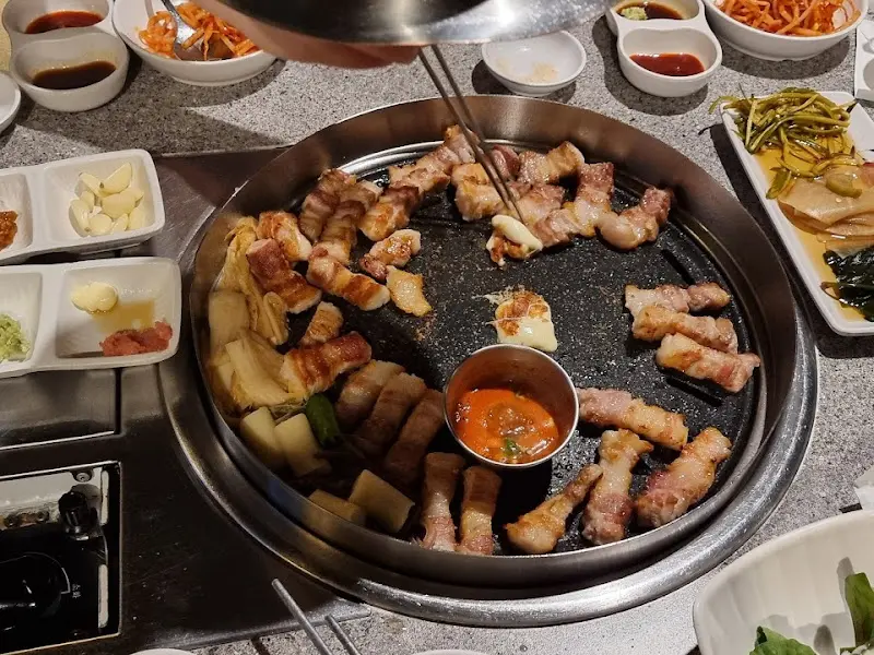 고기 굽는 모습