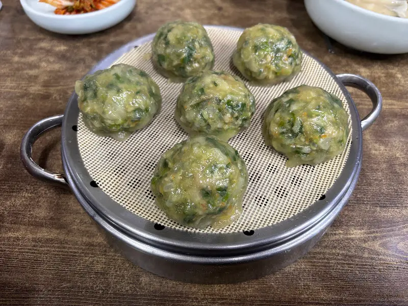 탱글탱글한 굴림만두