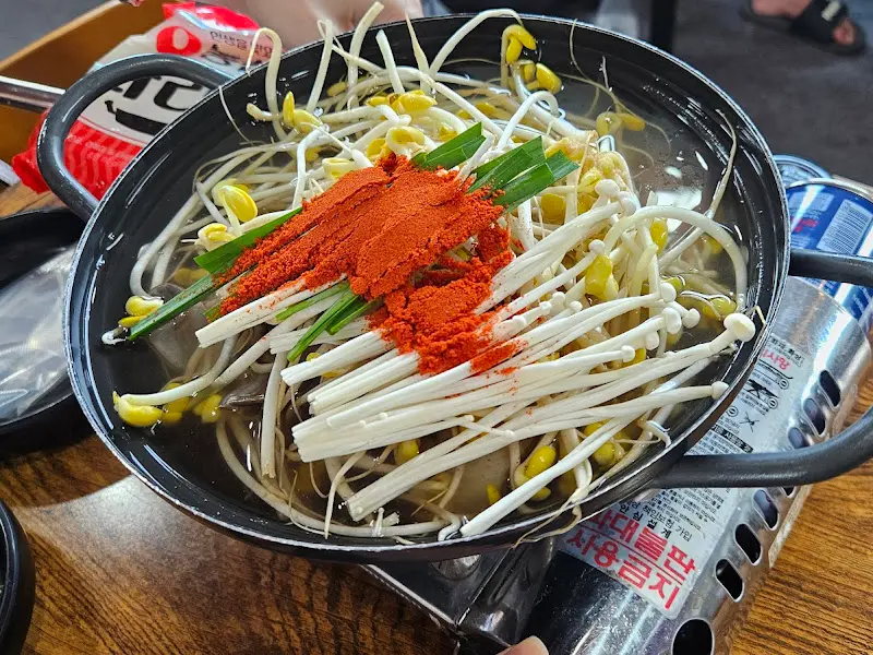 꽃게탕에 라면사리 추가