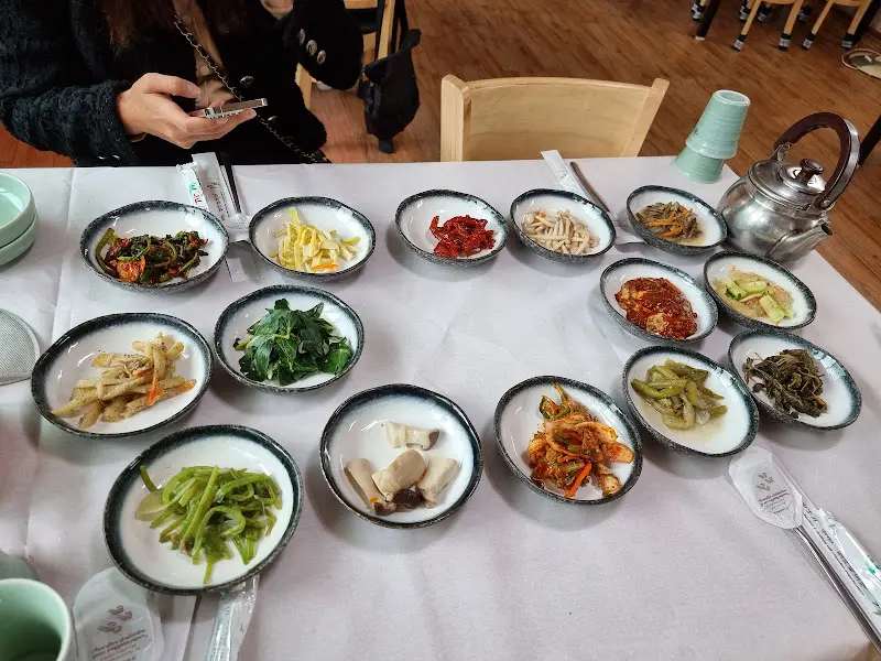 푸짐한 반찬 한 상 차림