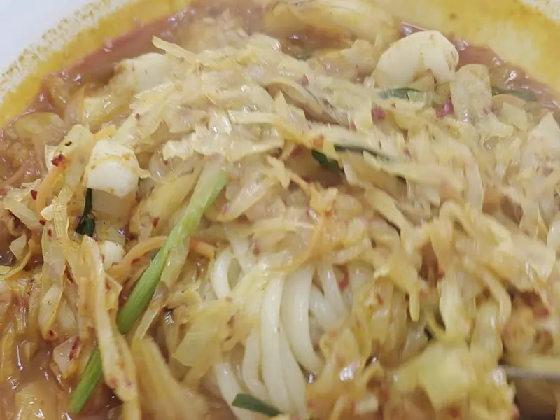 짬뽕 속 면발