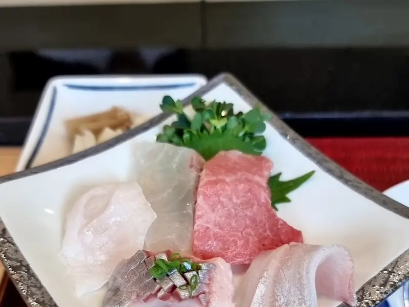 니코리의 아름다운 사시미