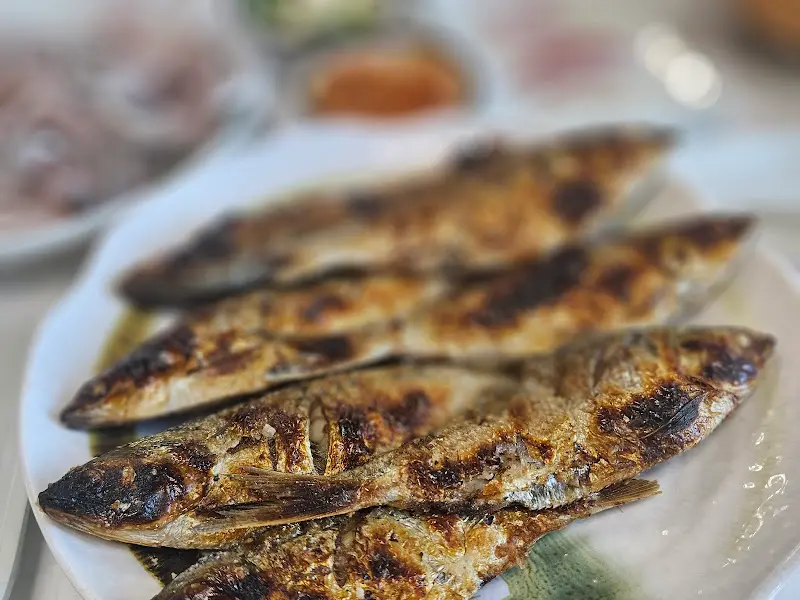 노릇하게 구워진 전어구이