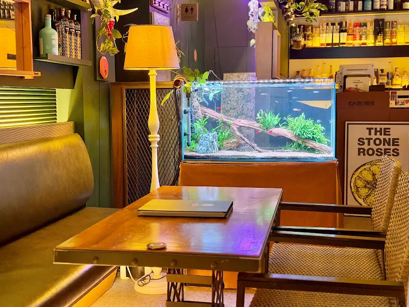 SOUND GARDEN 내부 테이블