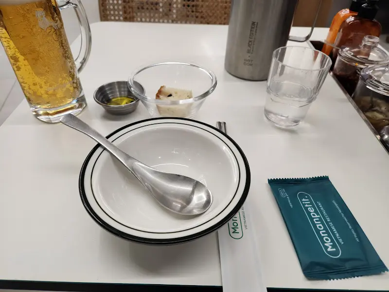 시원한 맥주와 식전빵