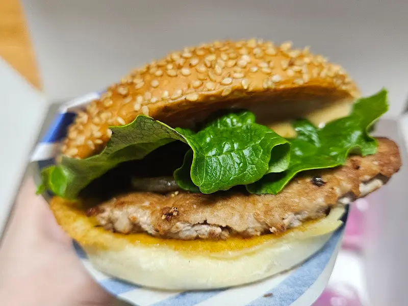 불고기 스매쉬 버거 단면