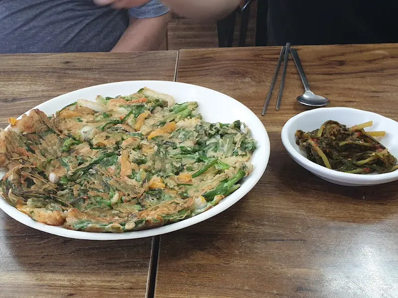 해물이 듬뿍 들어간 해물파전