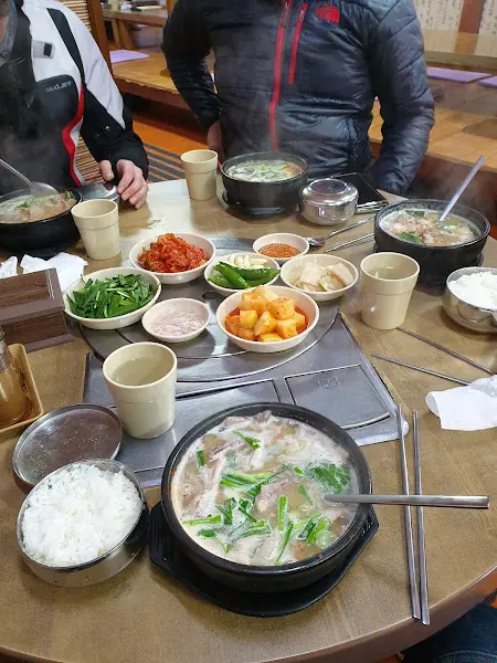 푸짐한 한 상 차림