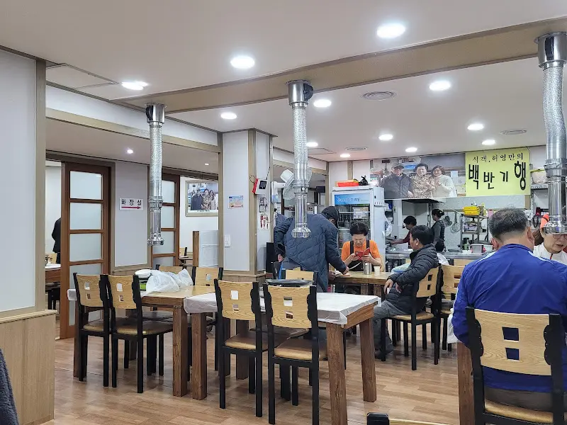 혜성정육점식당 내부