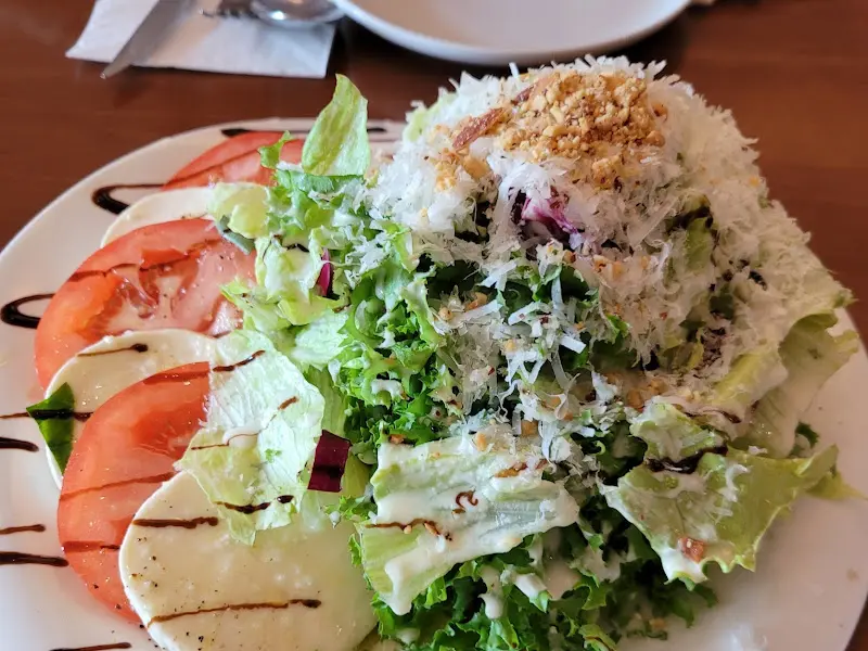 카프레제 샐러드