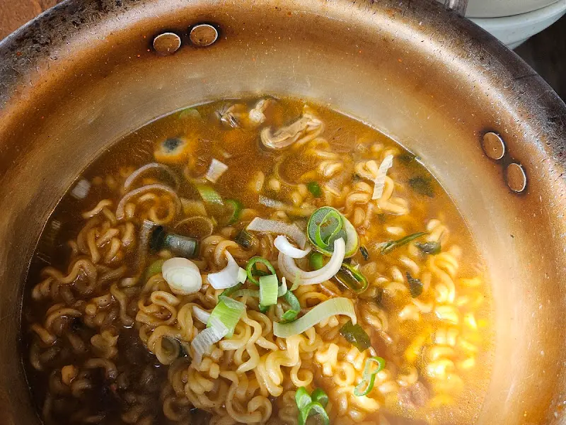 굴 라면