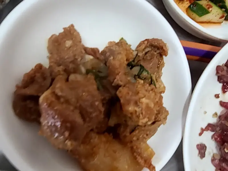 육회 근접 사진