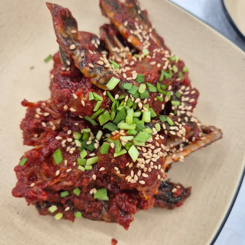 매콤한 양념게장의 클로즈업