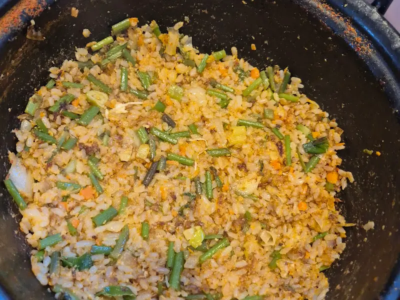 고슬고슬하게 볶아진 볶음밥