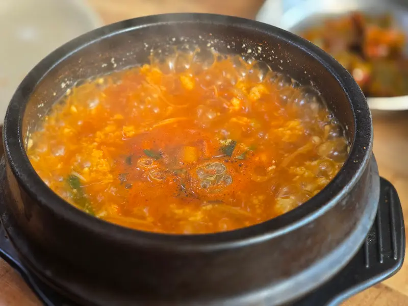 다람쥐 할머니 순두부찌개