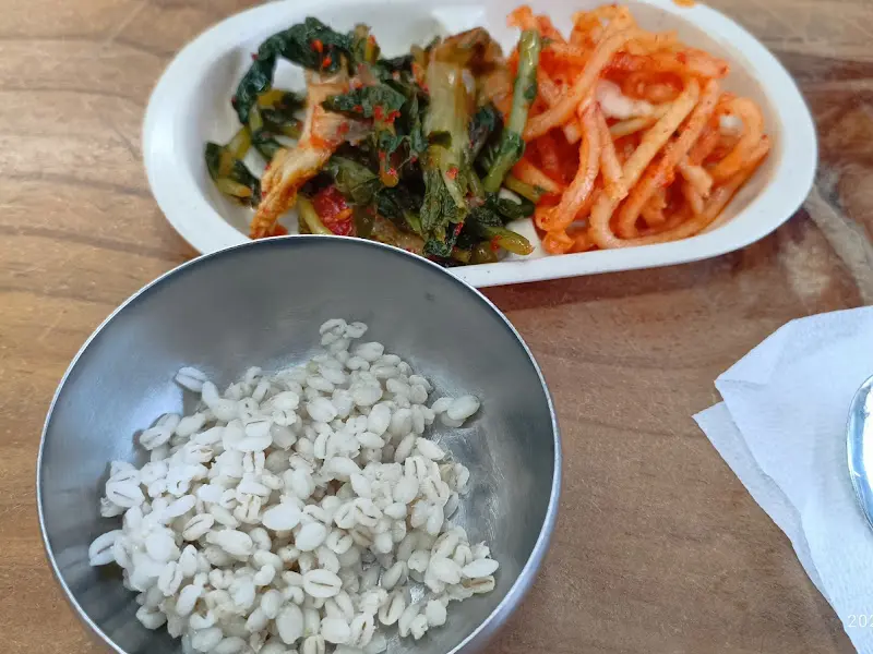 보리밥과 반찬