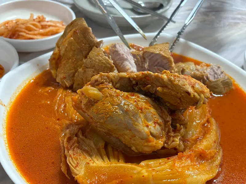 김치찜과 수육의 환상적인 만남