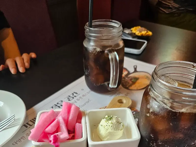 피클과 감자 샐러드